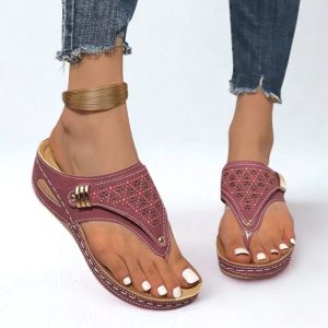 Tong Orthopédique Femme Ajourée