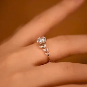 Bague avec une pierre Gabrielle