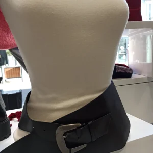 twinset ceinture asymétrique