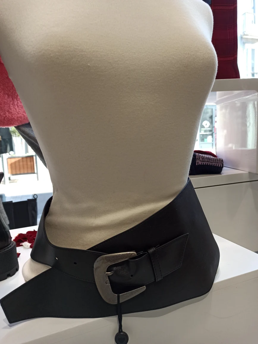 twinset ceinture asymétrique