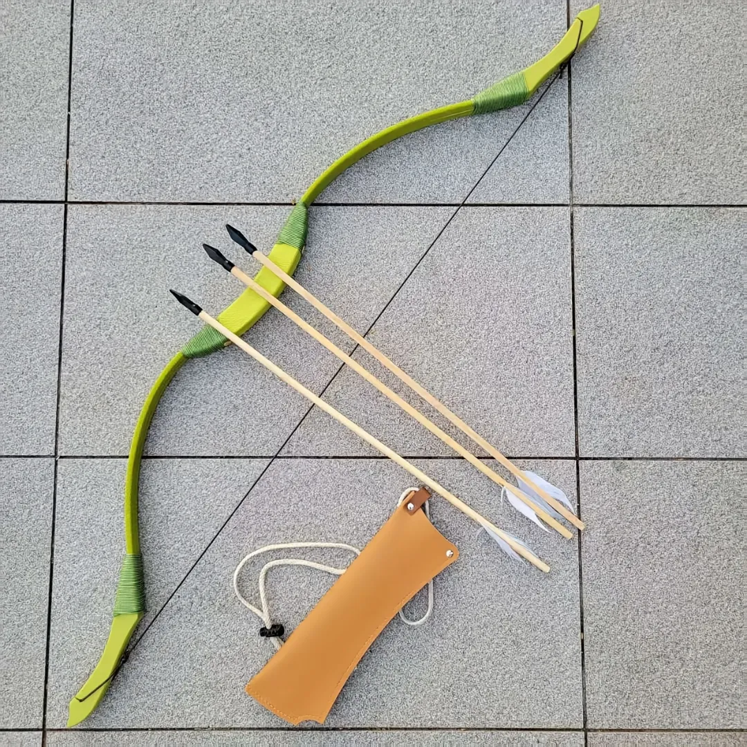 Arc en bambou souple avec flèches mousse – Jeu d’adresse sécurisé pour enfants – Activité ludique en plein air – Image 2