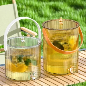 Fontaine à jus vintage pour brunch extérieur – Élégante et pratique pour vos garden-parties raffinées