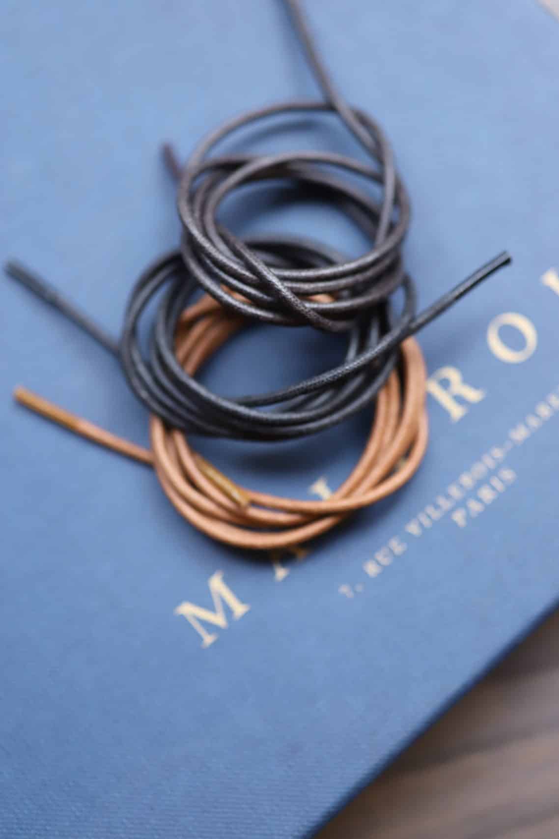 « Médaille d’or » shoe laces in black – Image 4