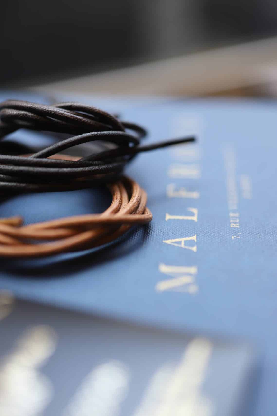 « Médaille d’or » shoe laces in black – Image 7