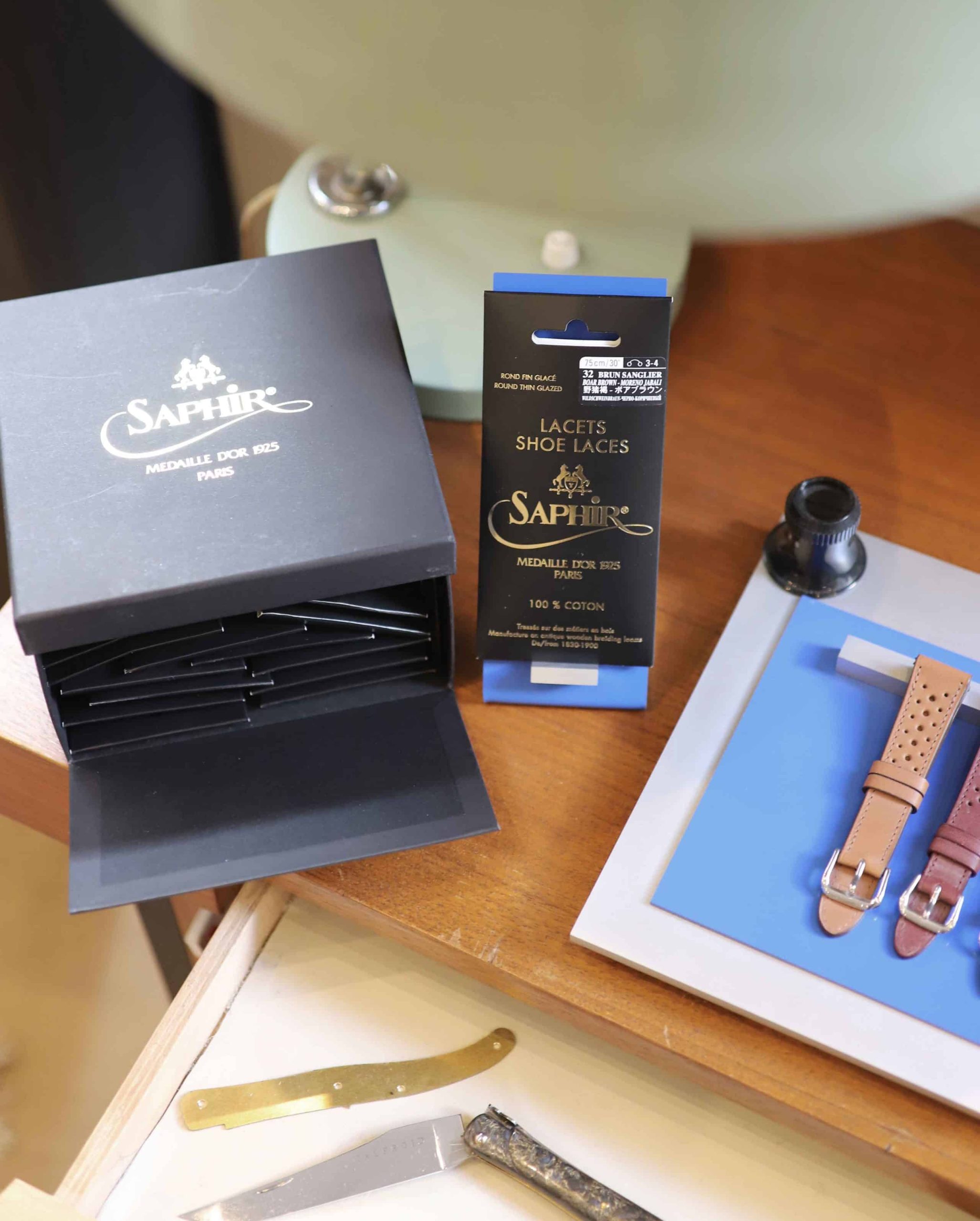 « Médaille d’or » shoe laces in black – Image 8