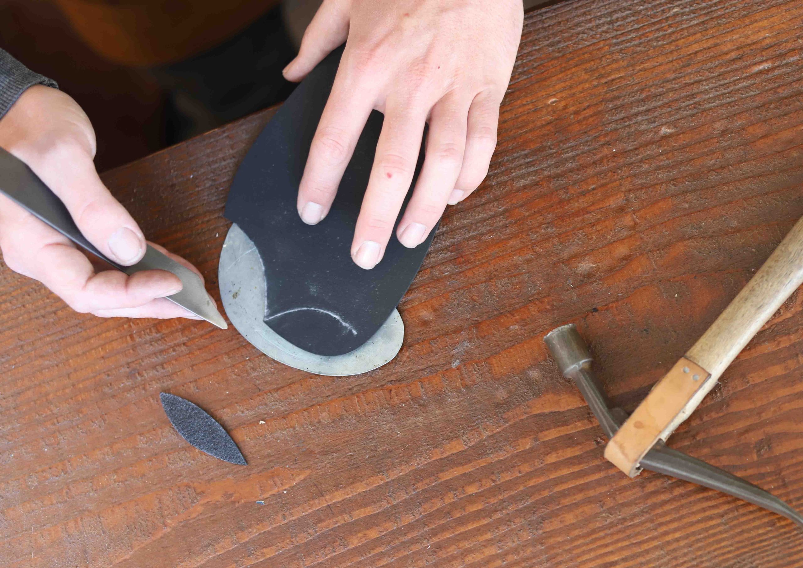 Shoe sole and iron cap plate & handmade « joker » finish – Image 7