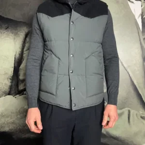 REVOLT – Doudoune Sans Manches Noire