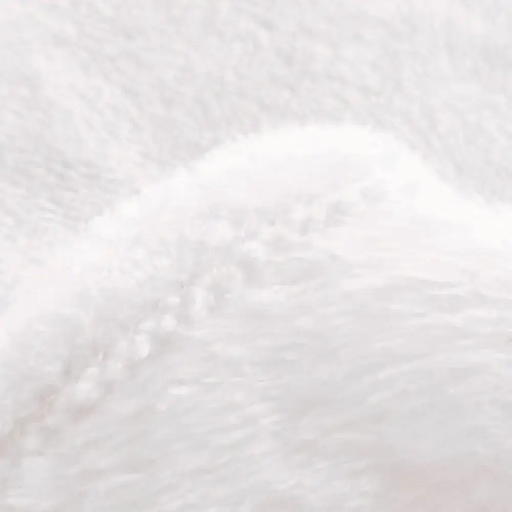 Couverture de Noël en flanelle douce – Motif maisons enneigées et sapins – Image 7